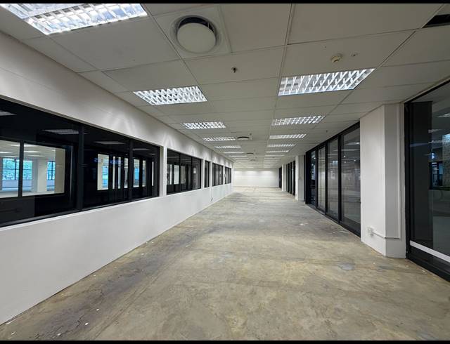 1,423M² BUILDING TO LET IN CAPE TOWN CITY CENTRE